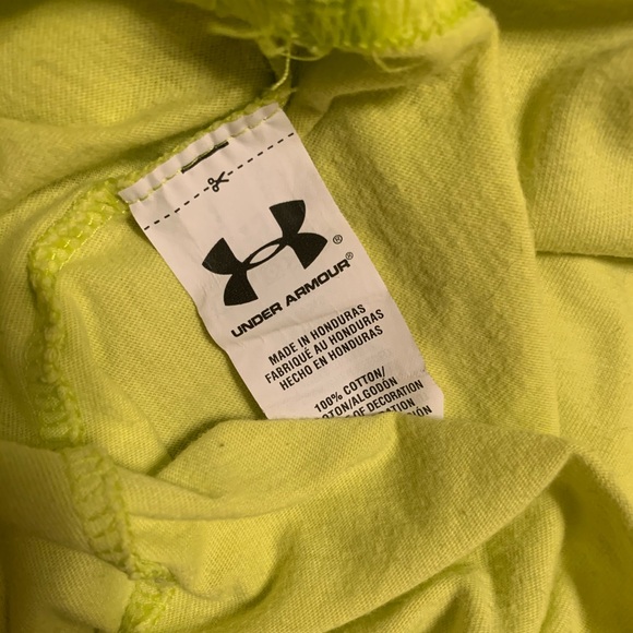 Under Armour T-Shirt - Picture 6 of 6